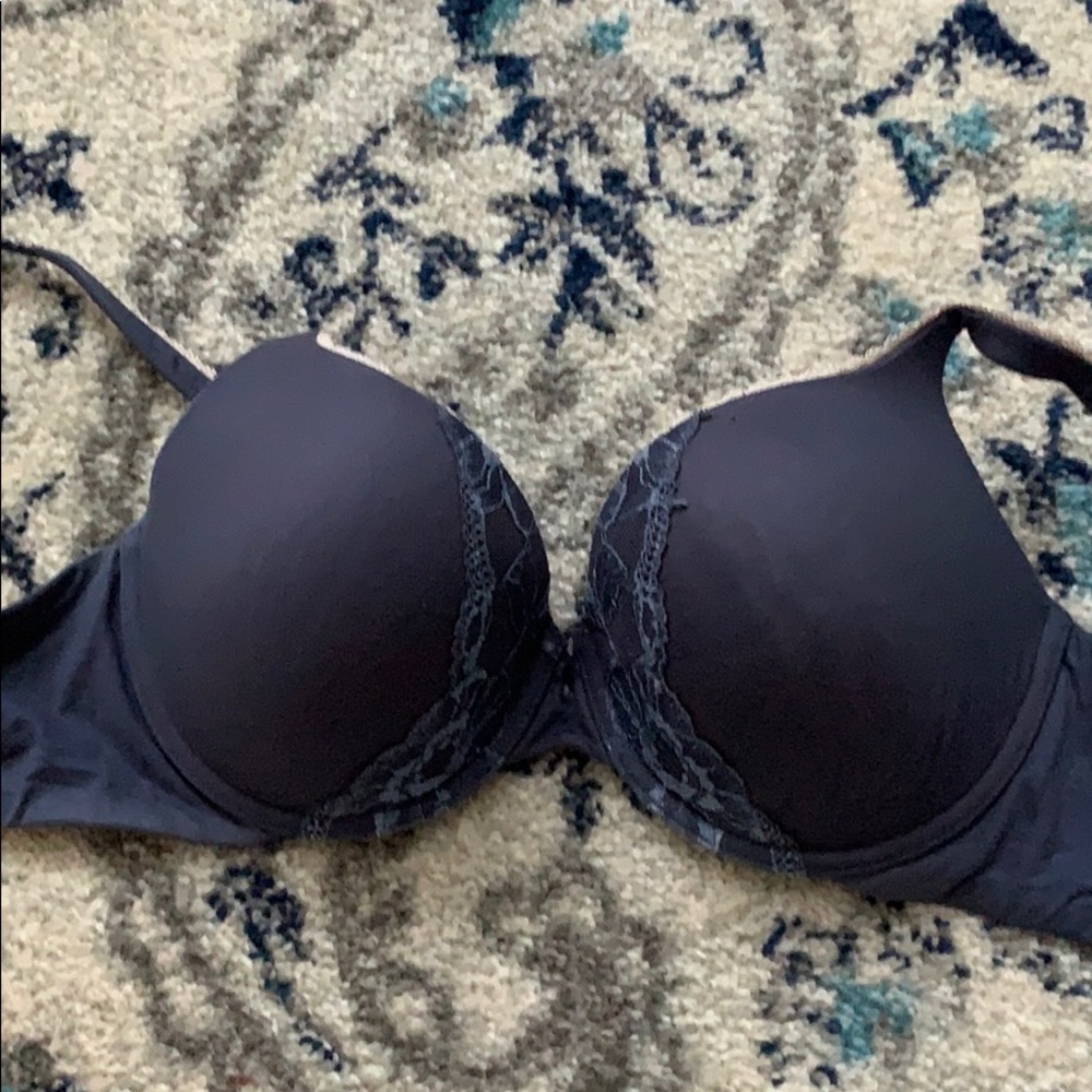 Victoria’s Secret body by Victoria perfect shape